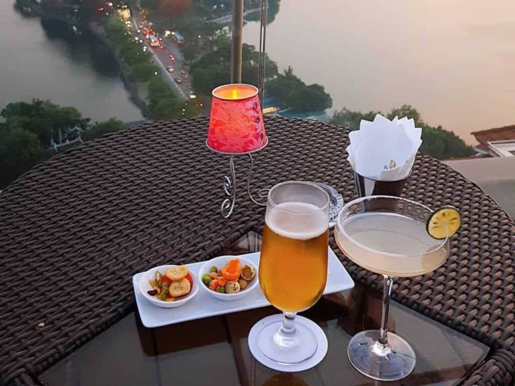 The Summit Bar photo 4