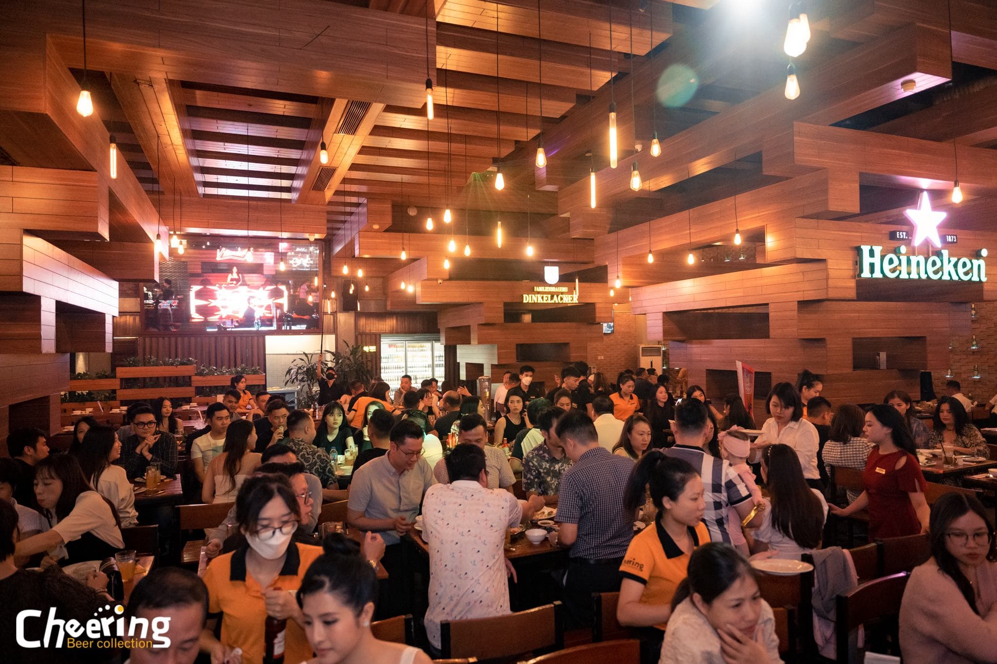Blaze — club in Ba Đình