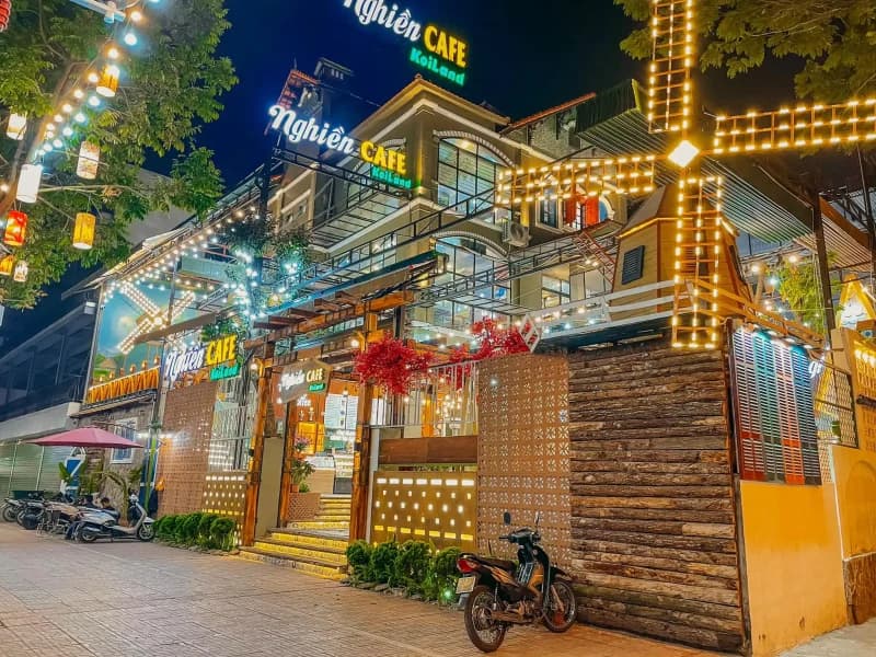 Copper & Oak — cocktail bar in Long Biên